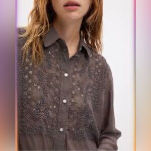 EUC GAP Beaded boyfriend shirt